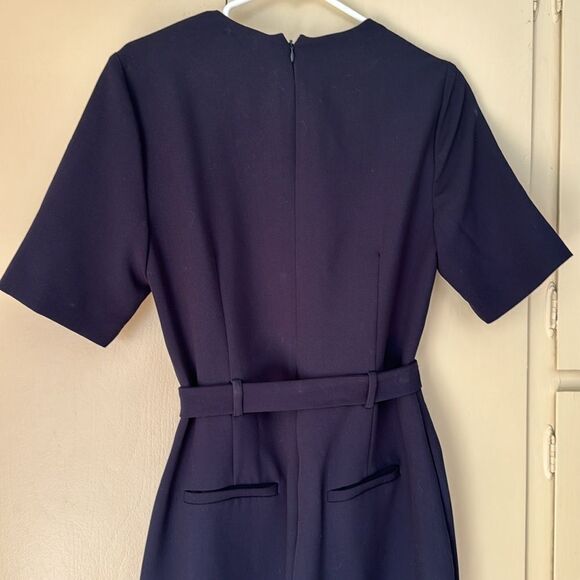 Banana republic navy lined V neck short sleeve tie belt wide leg jumpsuit. Sz 8 - Picture 6 of 8